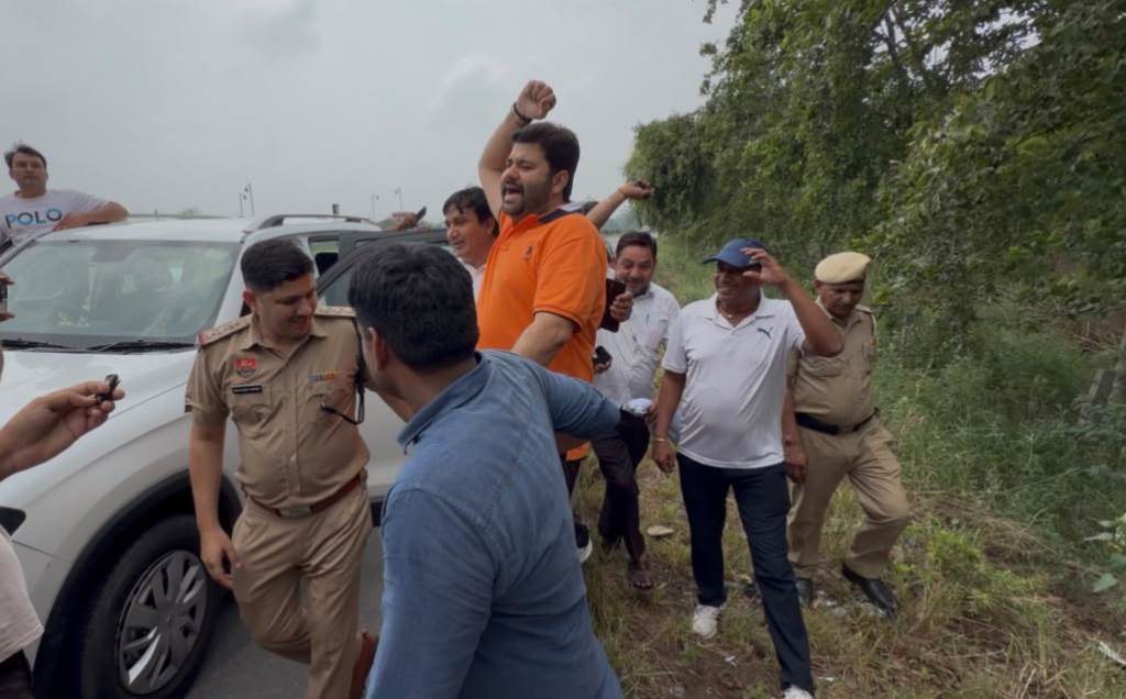 Congress leader Rahul Makkar detained in Hansi before Delhi March planned to head to Jantar Mantar to protest against paper leaks